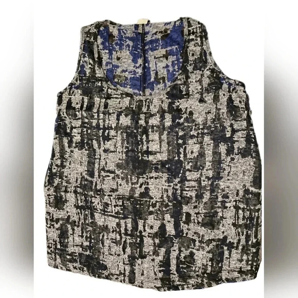 Torrid, Size 1X, Asymmetrical Gray Burnout Sleeveless Top - Picture 8 of 11